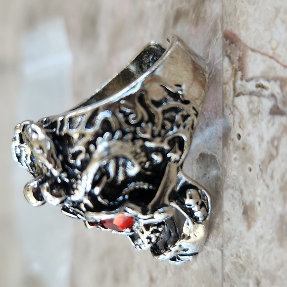 Silver Skull Ring with Red Accents, New - Picture 3 of 3